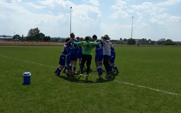 ZWYCIĘSTWO I PORAŻKA JUNIORÓW